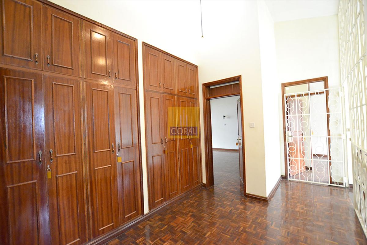 5 Bed Villa in Rhapta Road - 13