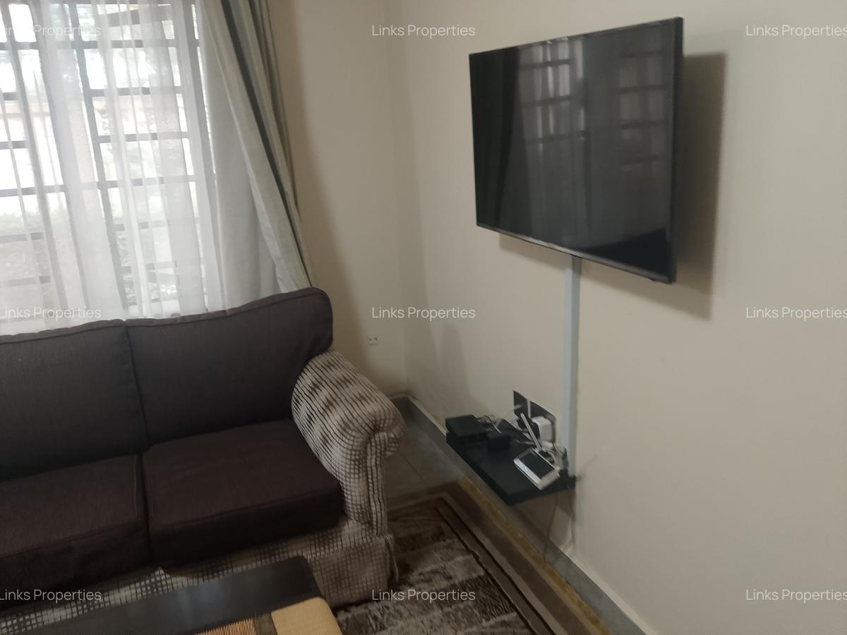 2 Bed House with En Suite at Banda Lane - 17