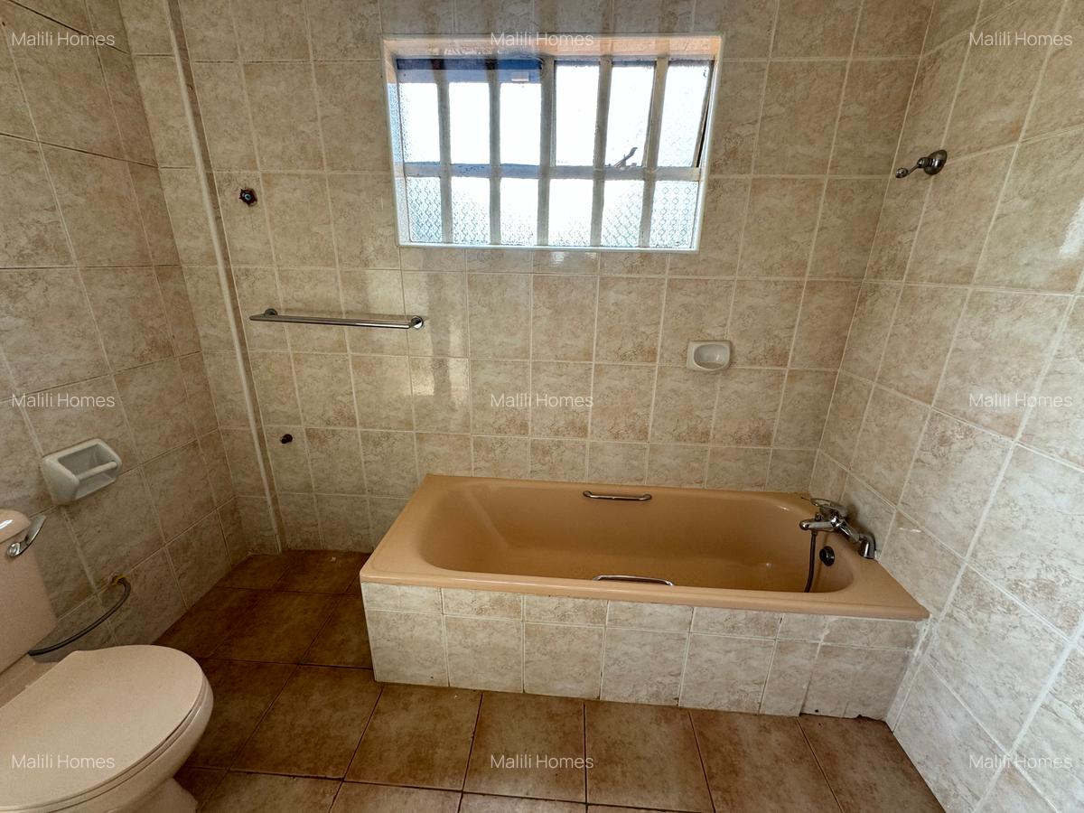 4 Bed Villa in Karen - 9