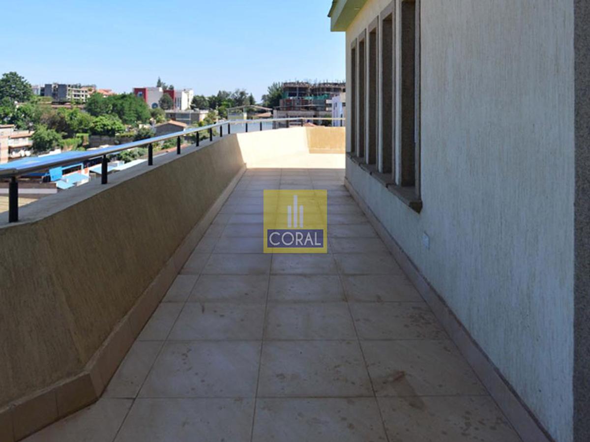 5 Bed Apartment with En Suite in Parklands - 14