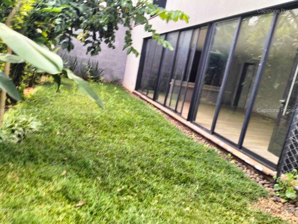 4 Bed Townhouse with En Suite in Runda - 20