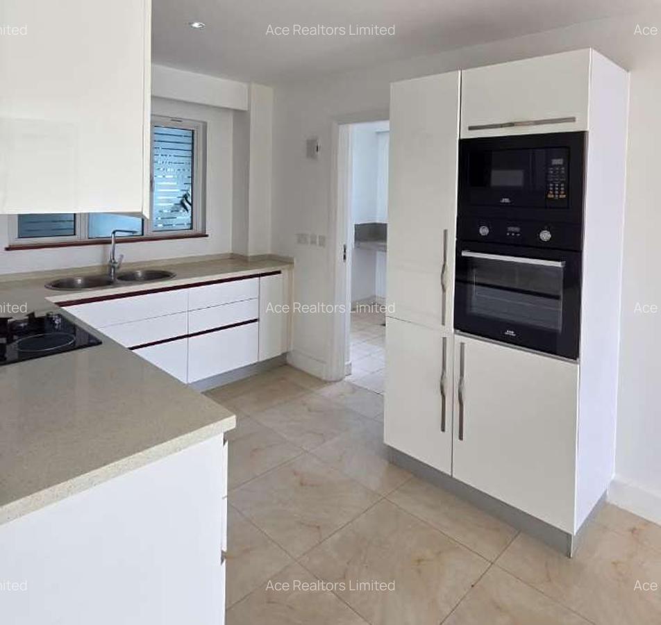 2 Bed Apartment with En Suite at Westlands - 4