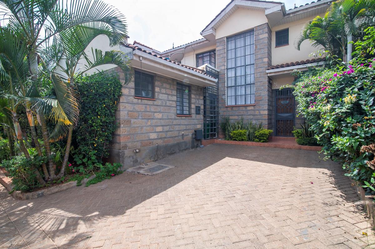 3 Bed Townhouse with En Suite at Sabaki - 1