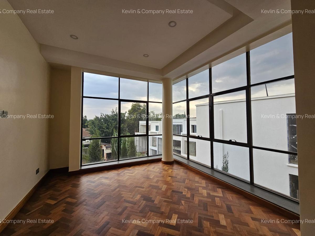 5 Bed Villa with Staff Quarters in Lavington - 8