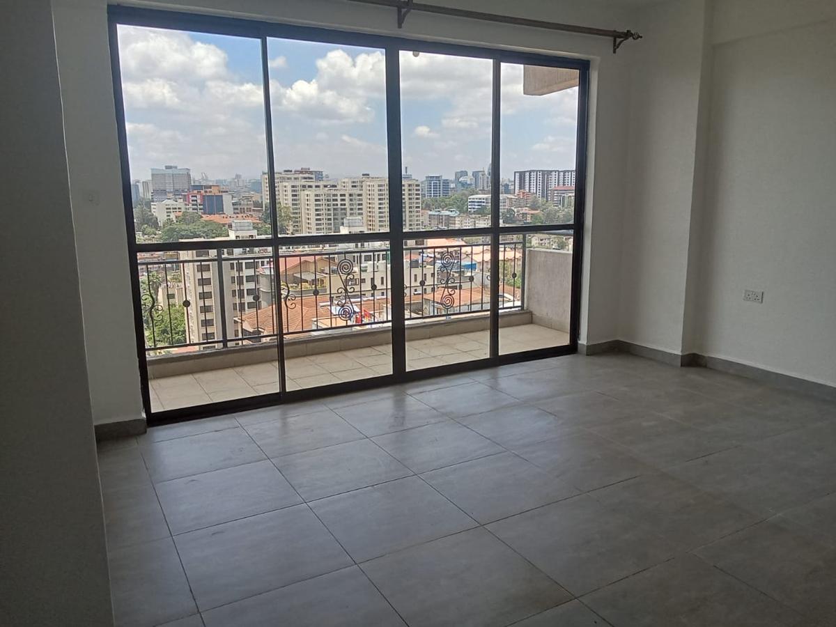 2 Bed Apartment with En Suite in Parklands - 8