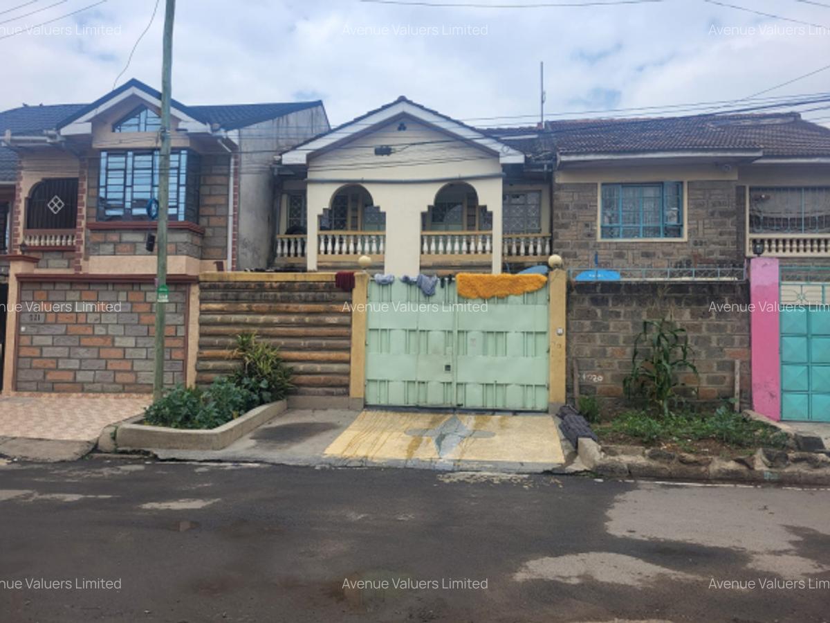 4 Bed Townhouse with En Suite at Donholm Road - 1