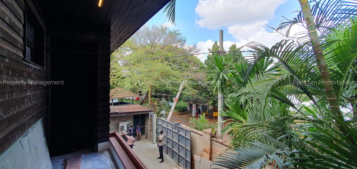 3 Bed House with En Suite at United Nations Avenue - 10