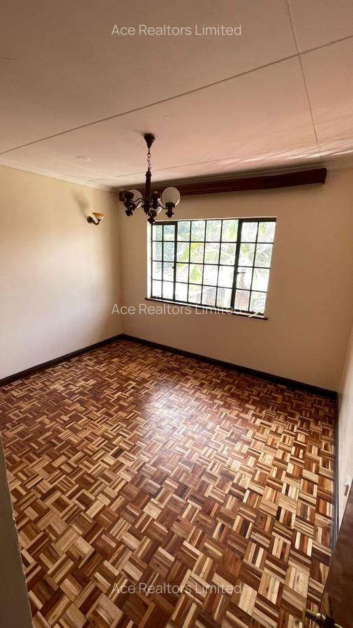 4 Bed Townhouse with En Suite at Laikipia Road - 3