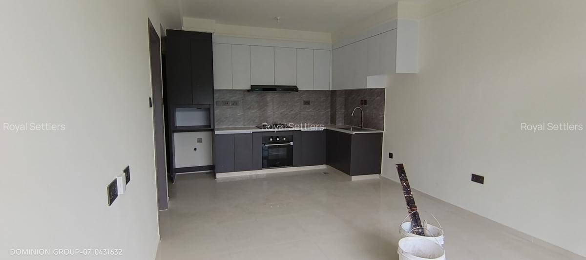 1 Bed Apartment with En Suite at Westlands Road - 4