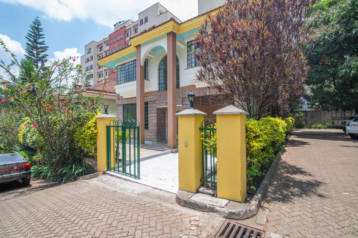 4 Bed Townhouse with Staff Quarters at Brookside Drive - 1