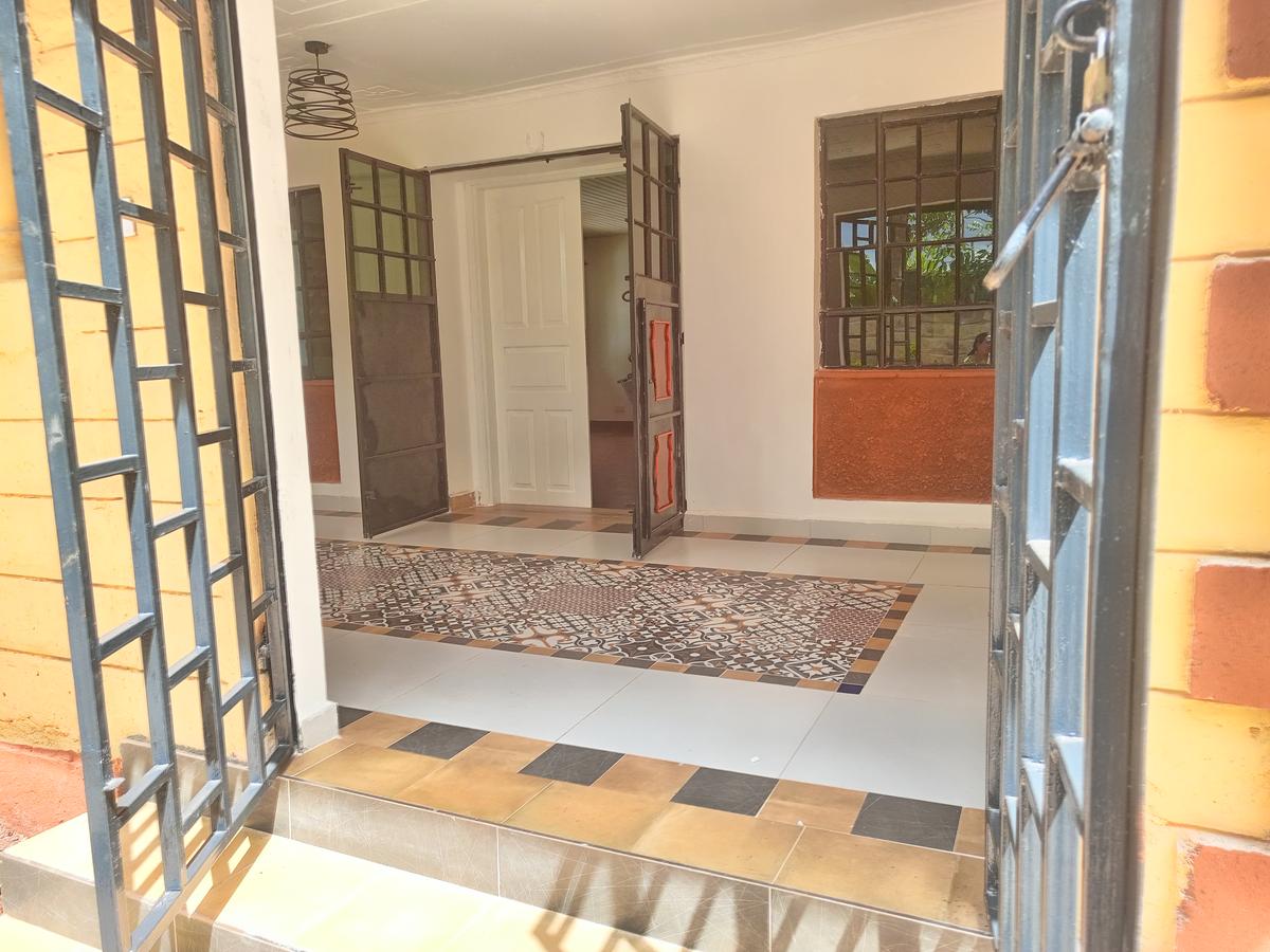 5 Bed House with En Suite at Nyari Estate - 16