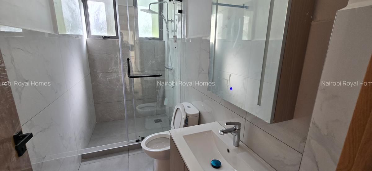 6 Bed Townhouse with En Suite at Lavington Green - 17