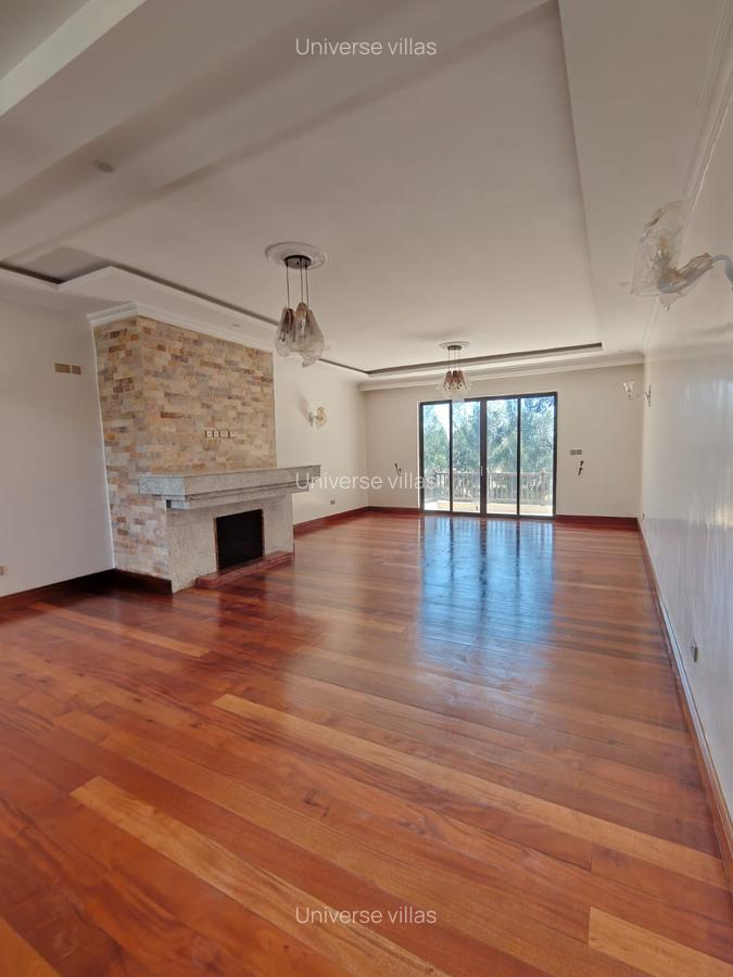 8 Bed Townhouse with En Suite at Karen - 11