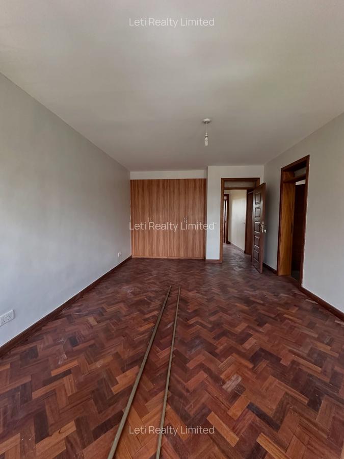 5 Bed Townhouse with En Suite in Lavington - 5