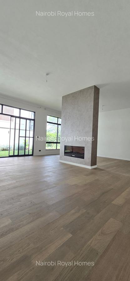 5 Bed Townhouse with En Suite at Lavington Green - 10