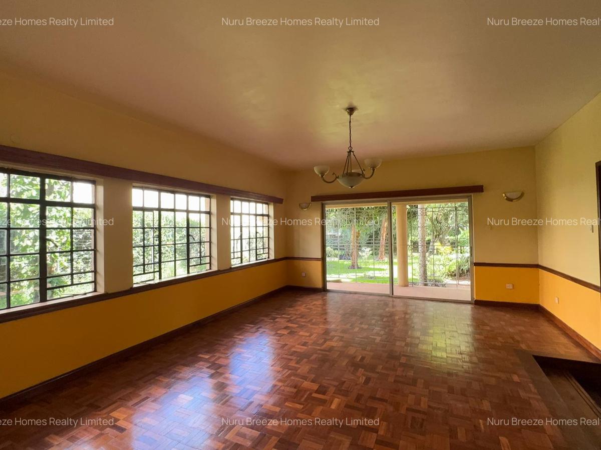 5 Bed House with En Suite in Runda - 15