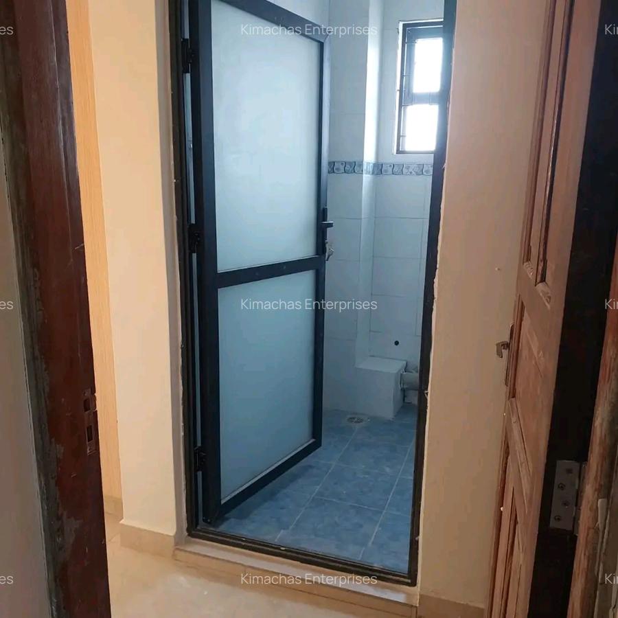 2 Bed Apartment with En Suite at Links Road - 6