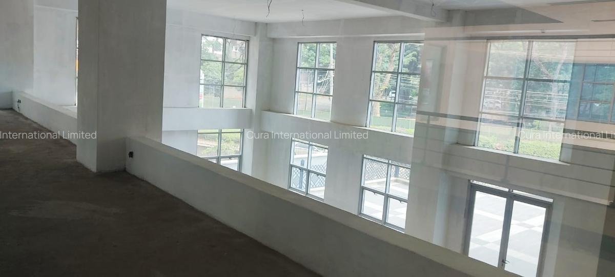 3,696 ft² Office with Lift in Westlands Area - 1