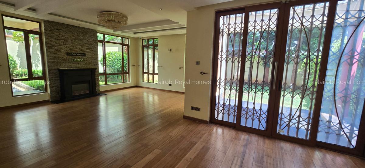 5 Bed Townhouse with En Suite at Convent Drive - 19