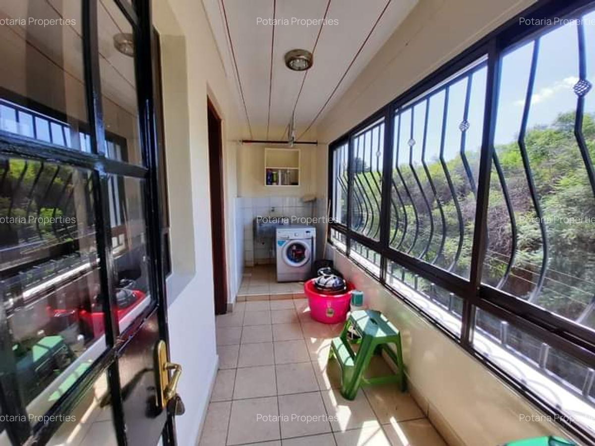 3 Bed Apartment with En Suite in Lavington - 9