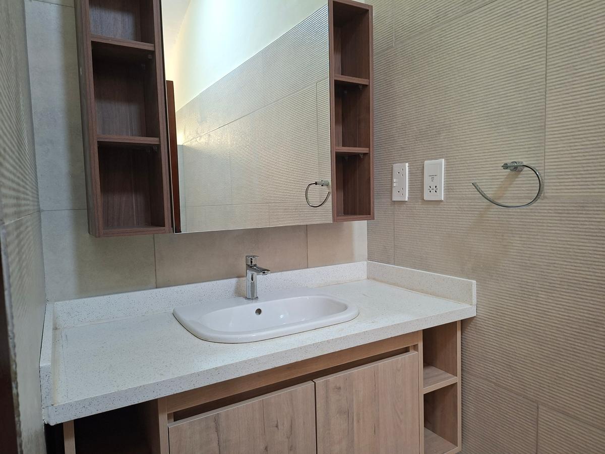 4 Bed Townhouse with En Suite at Off Peponi Rd - 15