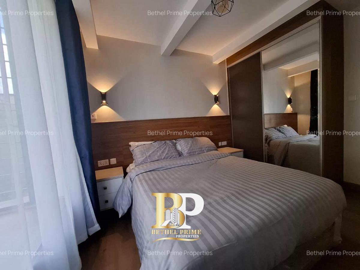 2 Bed House with En Suite in Ridgeways - 17