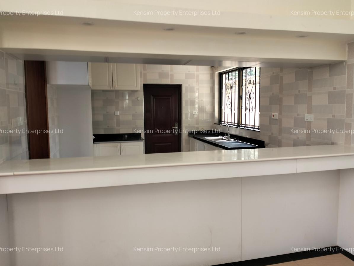 5 Bed Townhouse with En Suite in Lavington - 5