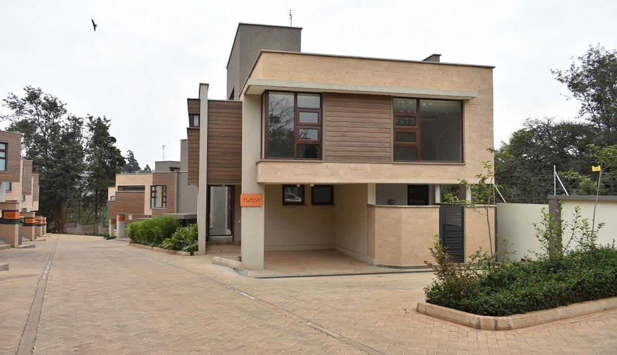 4 Bed Townhouse with En Suite in Lavington - 1