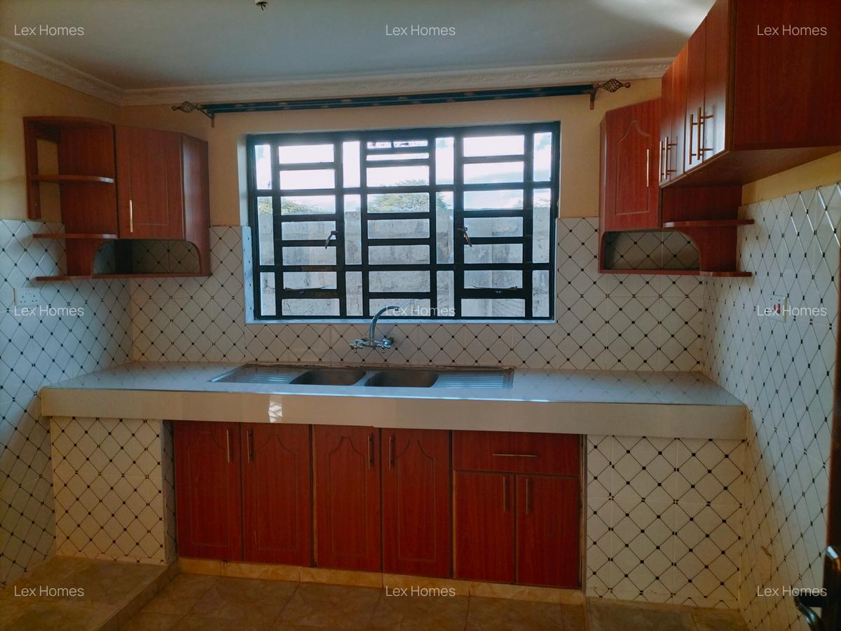 4 Bed House with En Suite at Rimpa - 7