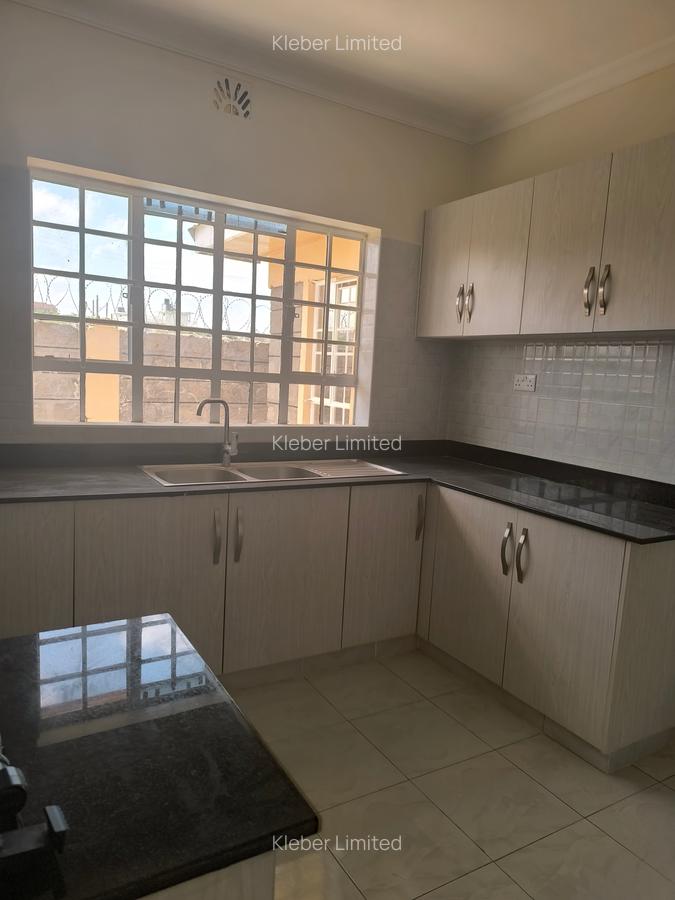 3 Bed House with En Suite in Kitengela - 4