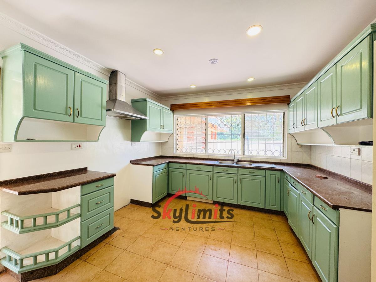 4 Bed House with En Suite at Runda - 5