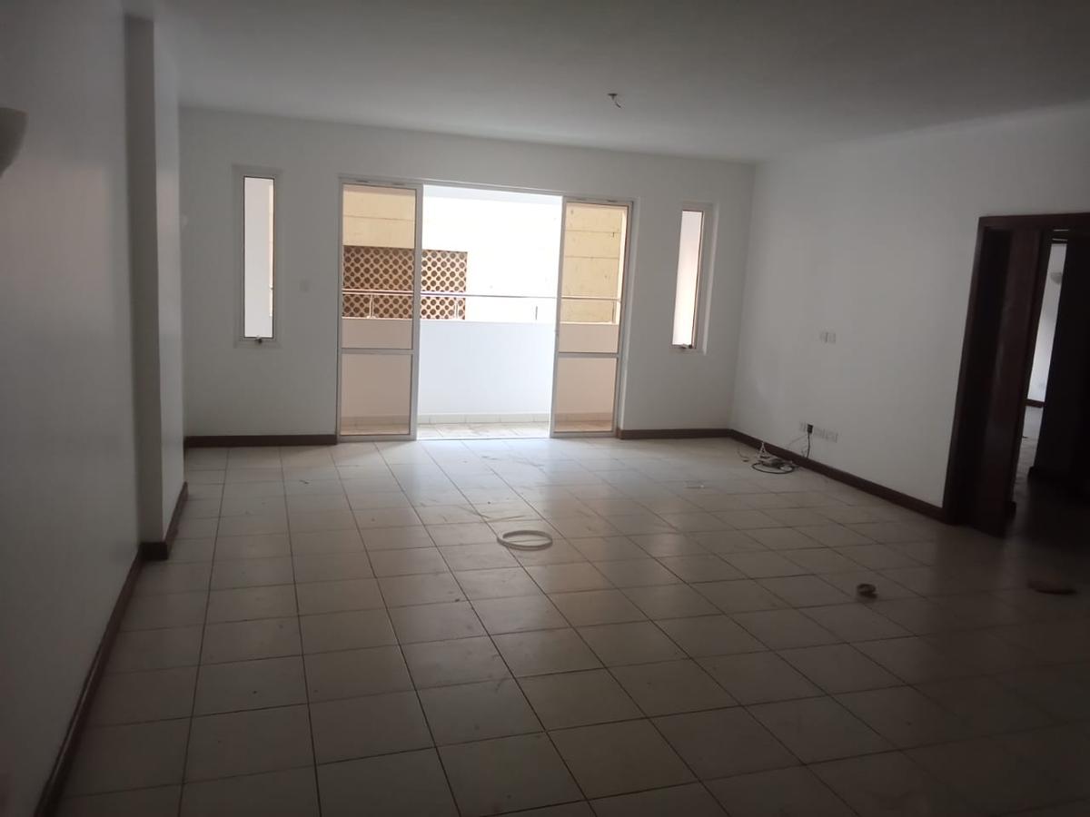 4 Bed Apartment with En Suite at Kilimani - 2