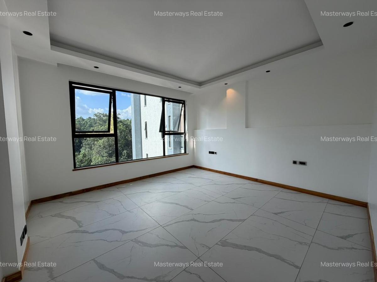 2 Bed Apartment with En Suite at Peponi Road - 15