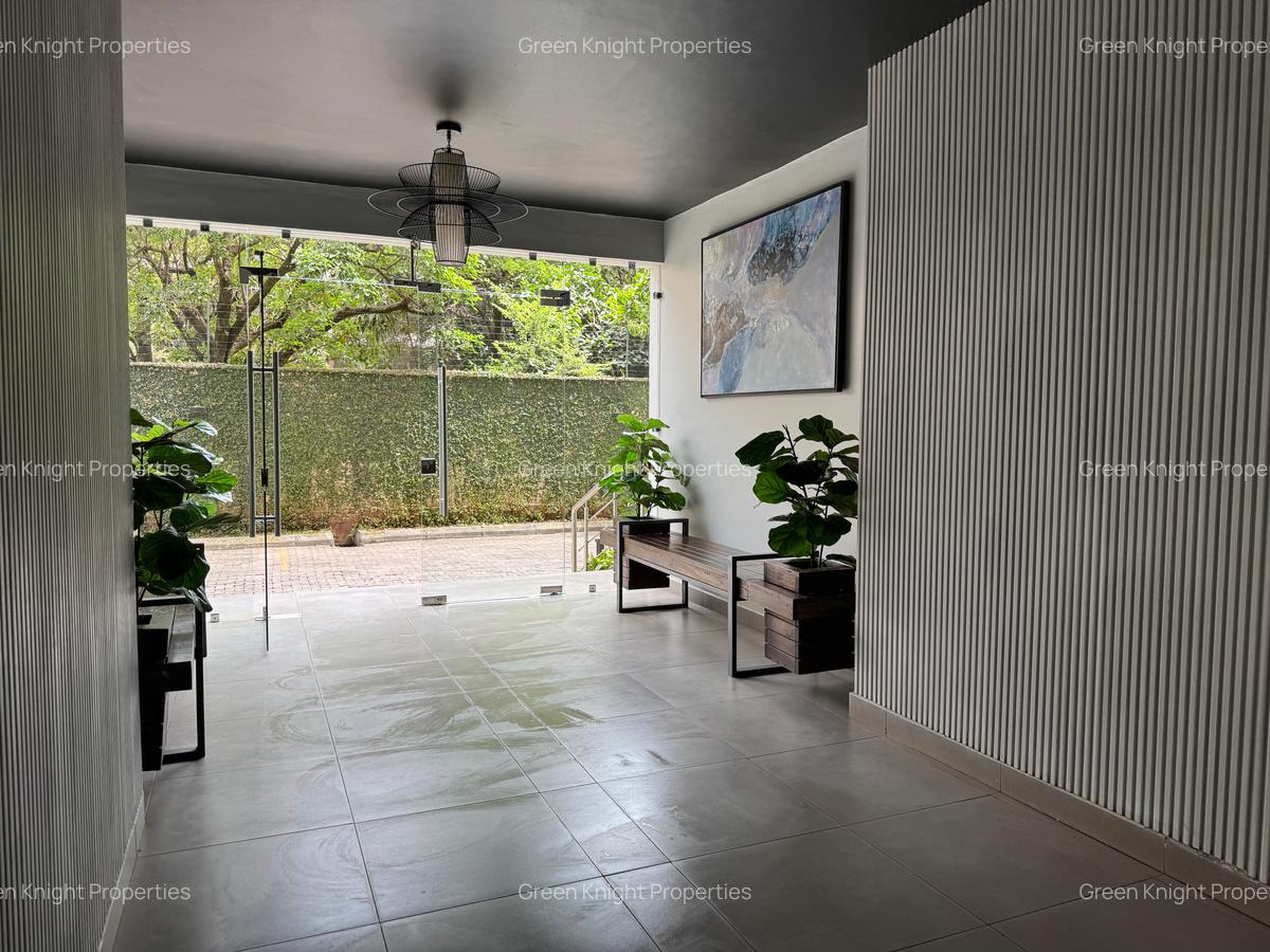 Serviced 2 Bed Apartment with En Suite in Lavington - 4