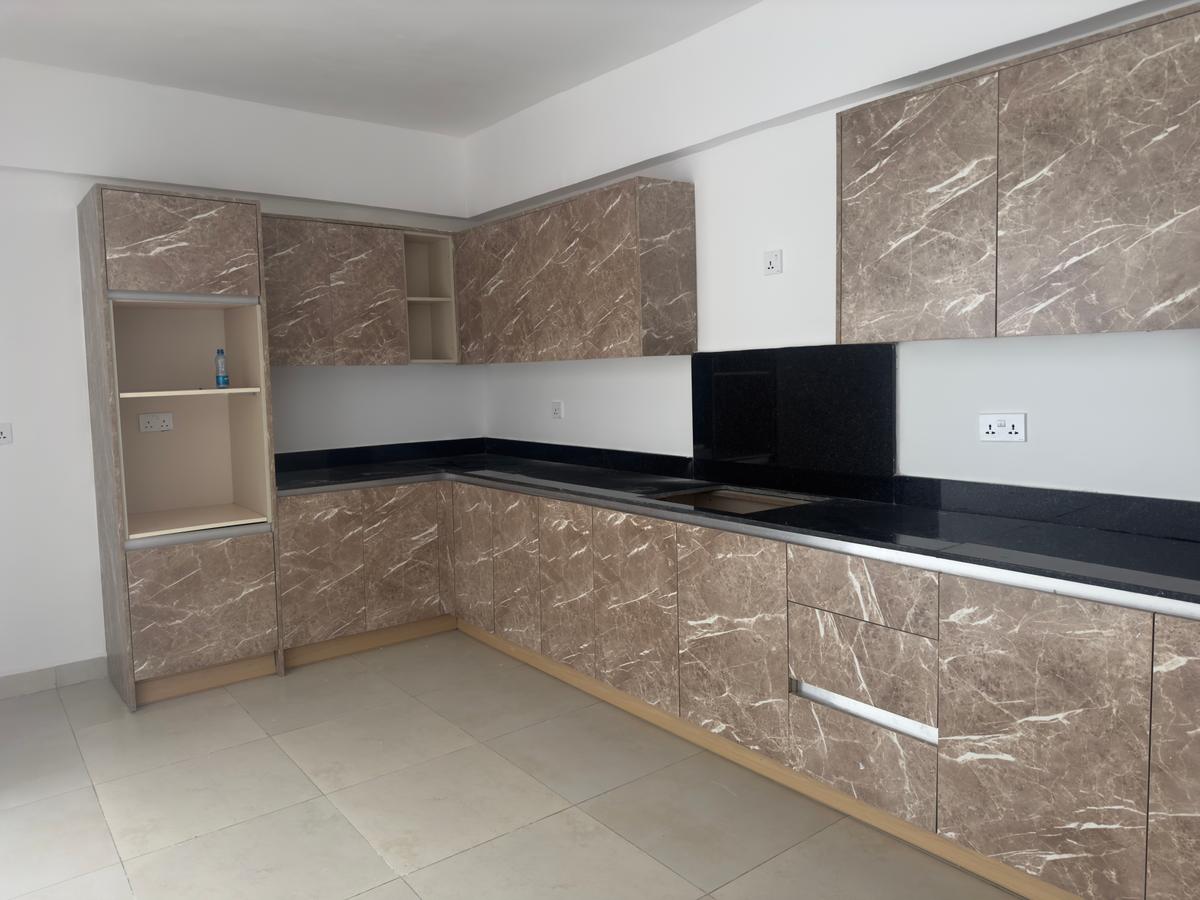 3 Bed Apartment with En Suite at Lantana Road - 2