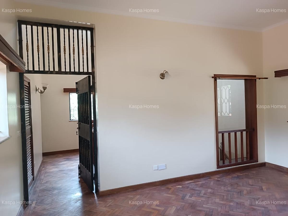 4 Bed House with En Suite in Karen - 8