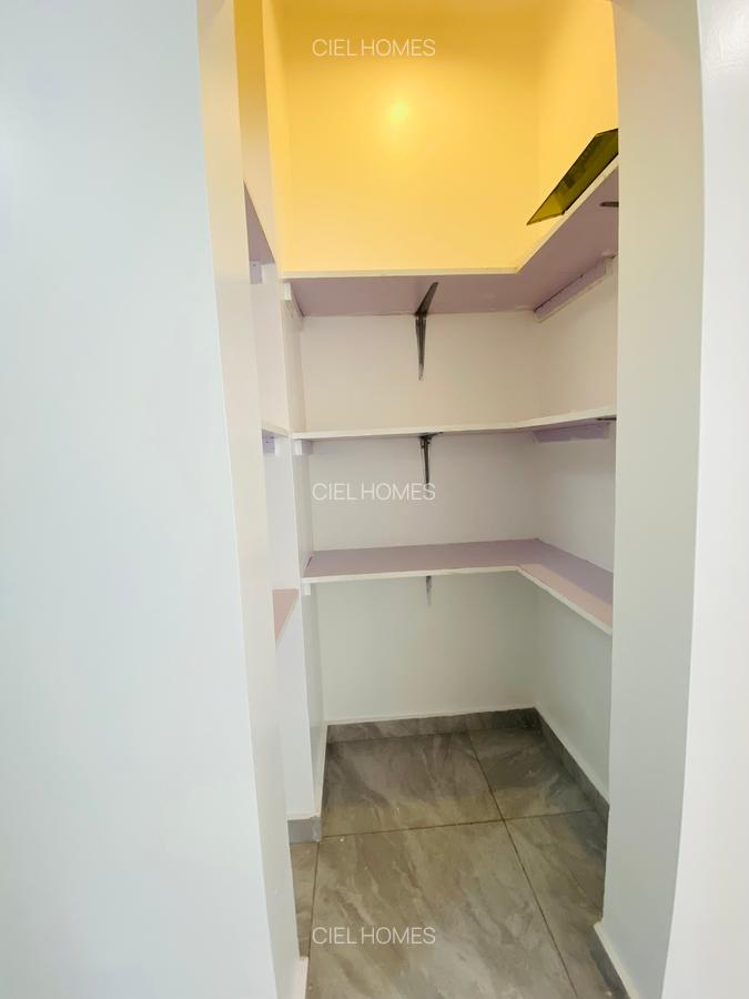 4 Bed Apartment with En Suite at Oledume Road - 6