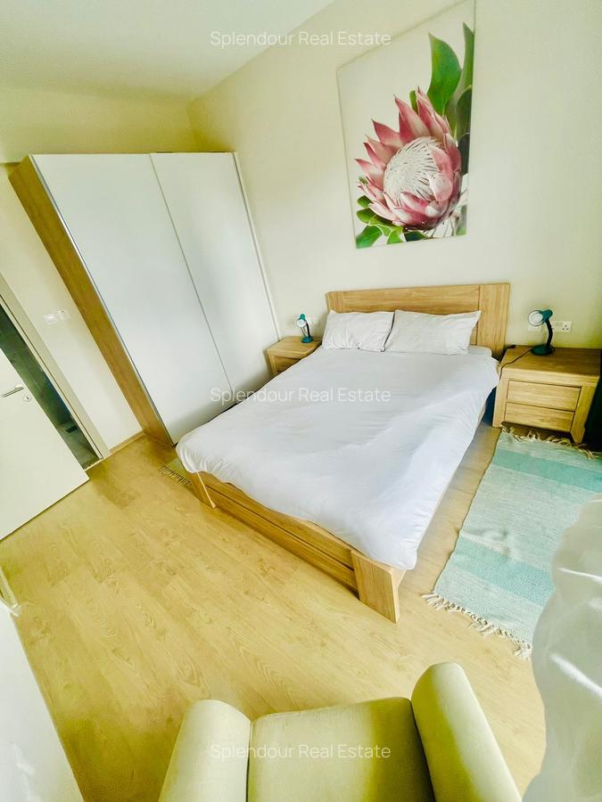 1 Bed Apartment with En Suite at Westlands Road - 5