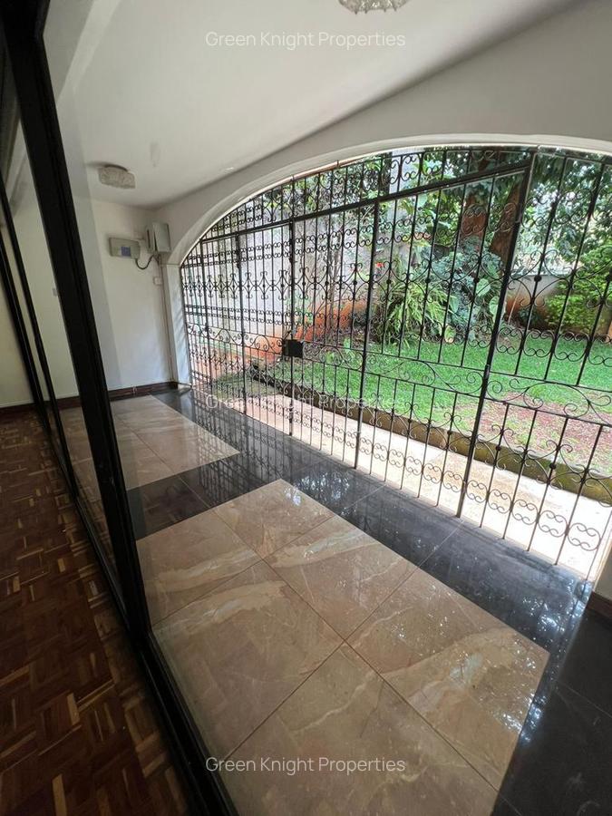 Serviced 4 Bed Apartment with En Suite in Westlands Area - 4