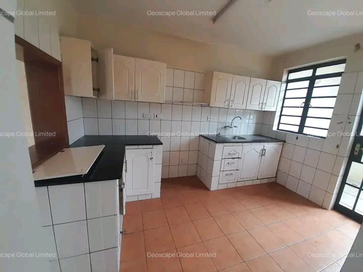 3 Bed Townhouse with En Suite in Syokimau - 4
