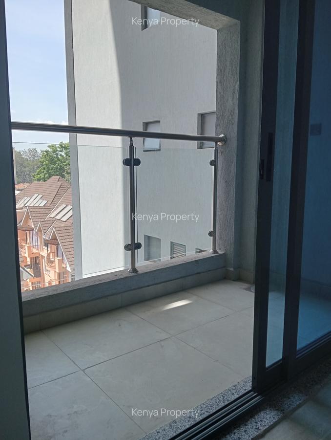 Serviced 1 Bed Apartment with Swimming Pool in Valley Arcade - 4