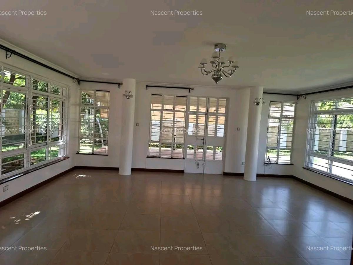 4 Bed House with En Suite in Runda - 8