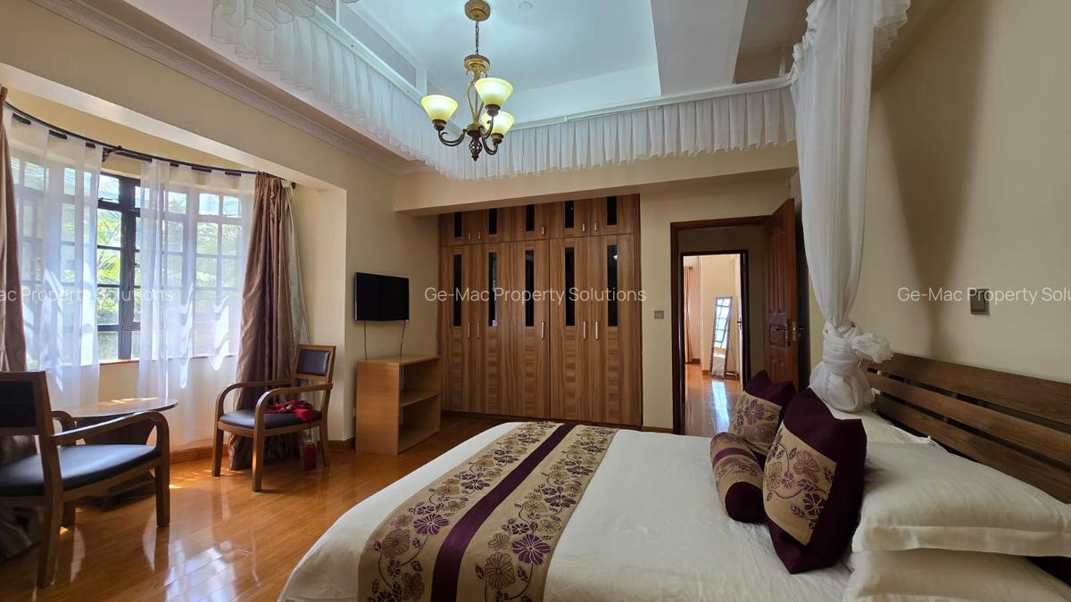 Serviced 2 Bed Apartment with En Suite in Nyari - 11