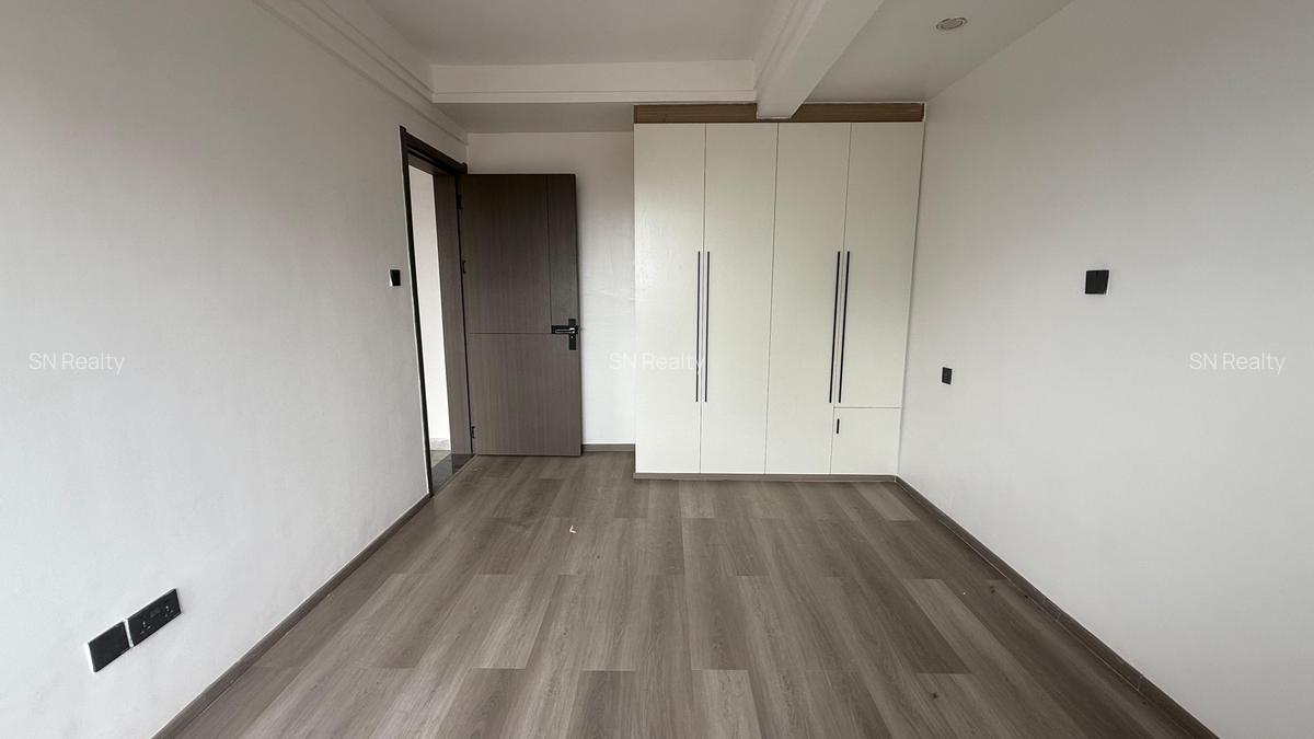 Studio Apartment with En Suite in Valley Arcade - 9