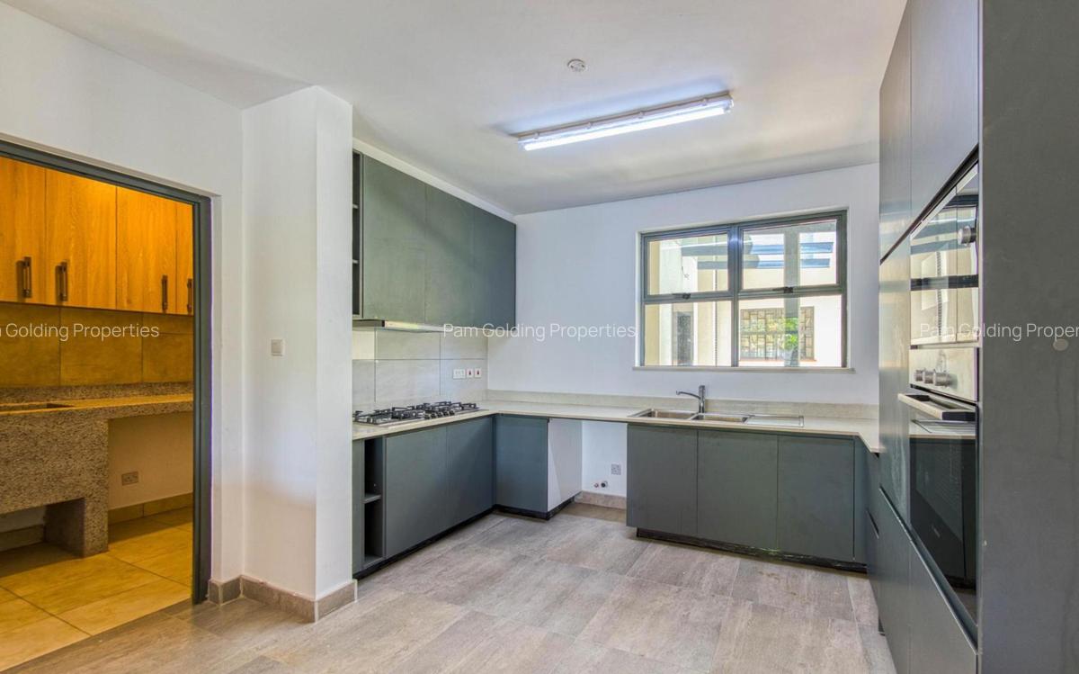 4 Bed Apartment with En Suite in Ruaka - 4