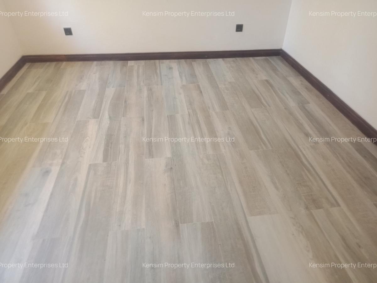 5 Bed Townhouse with En Suite in Lavington - 8