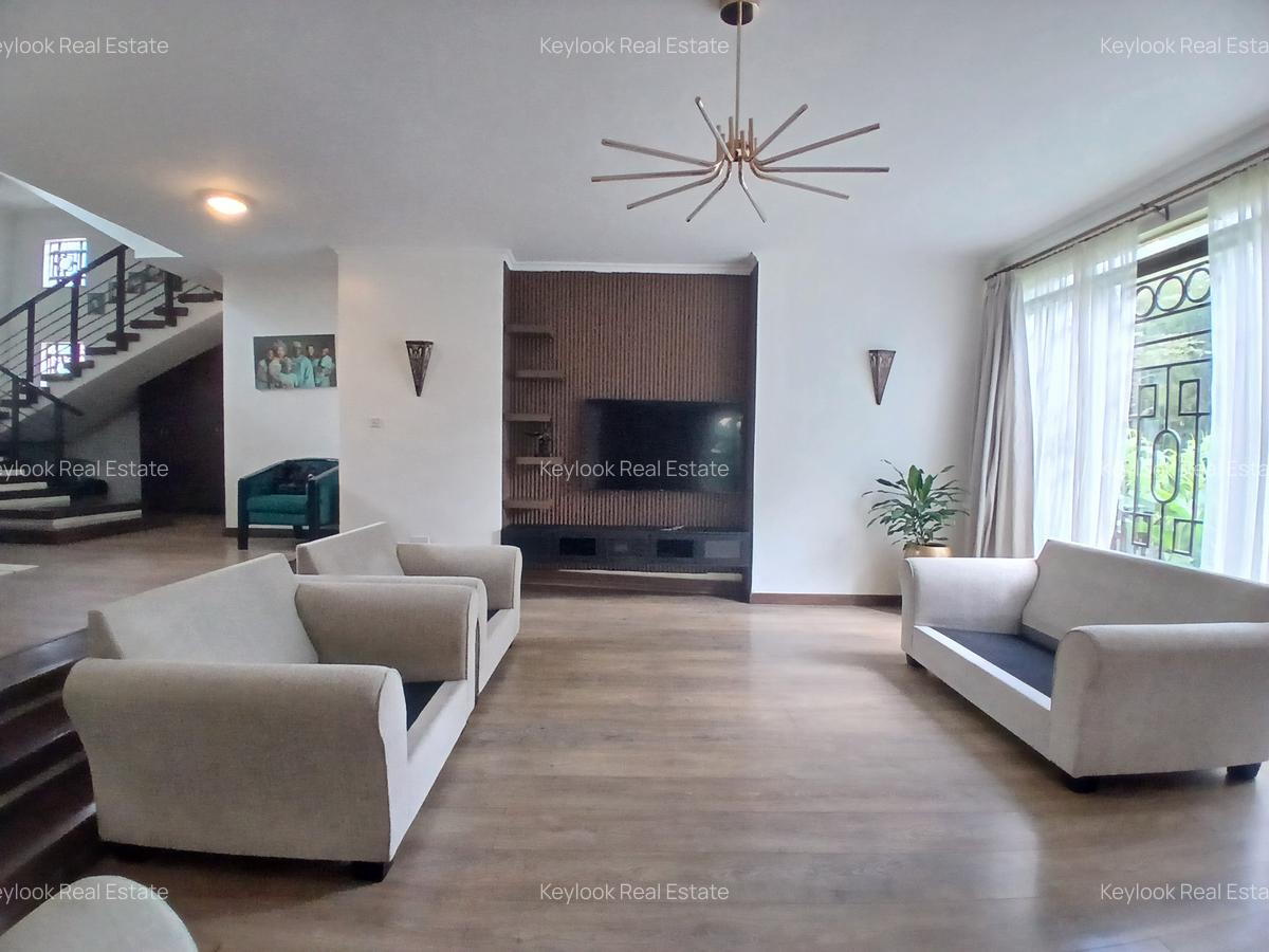 4 Bed Townhouse with En Suite at Lavington Green - 15