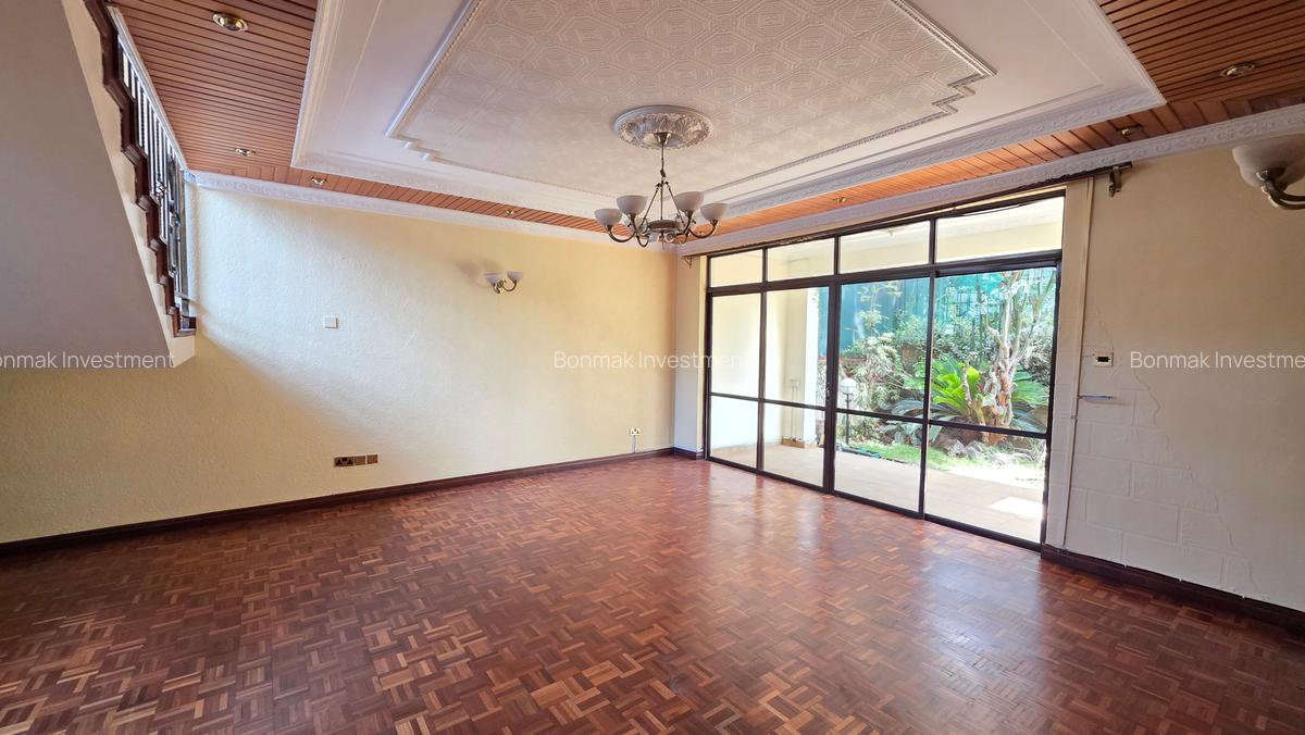 4 Bed Townhouse with En Suite at Karbaserian Avanue - 6