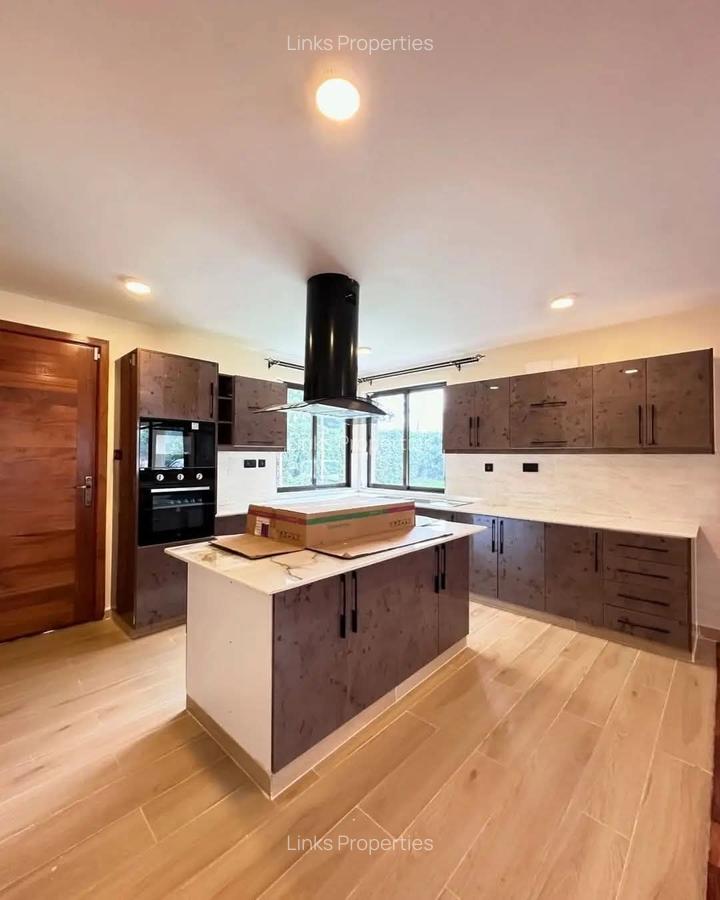 4 Bed Townhouse with En Suite at Karen - 3