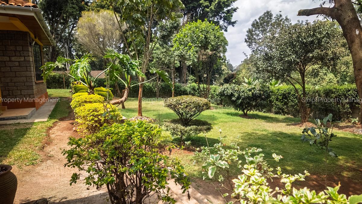 4 Bed House with En Suite at Manga Close - 3